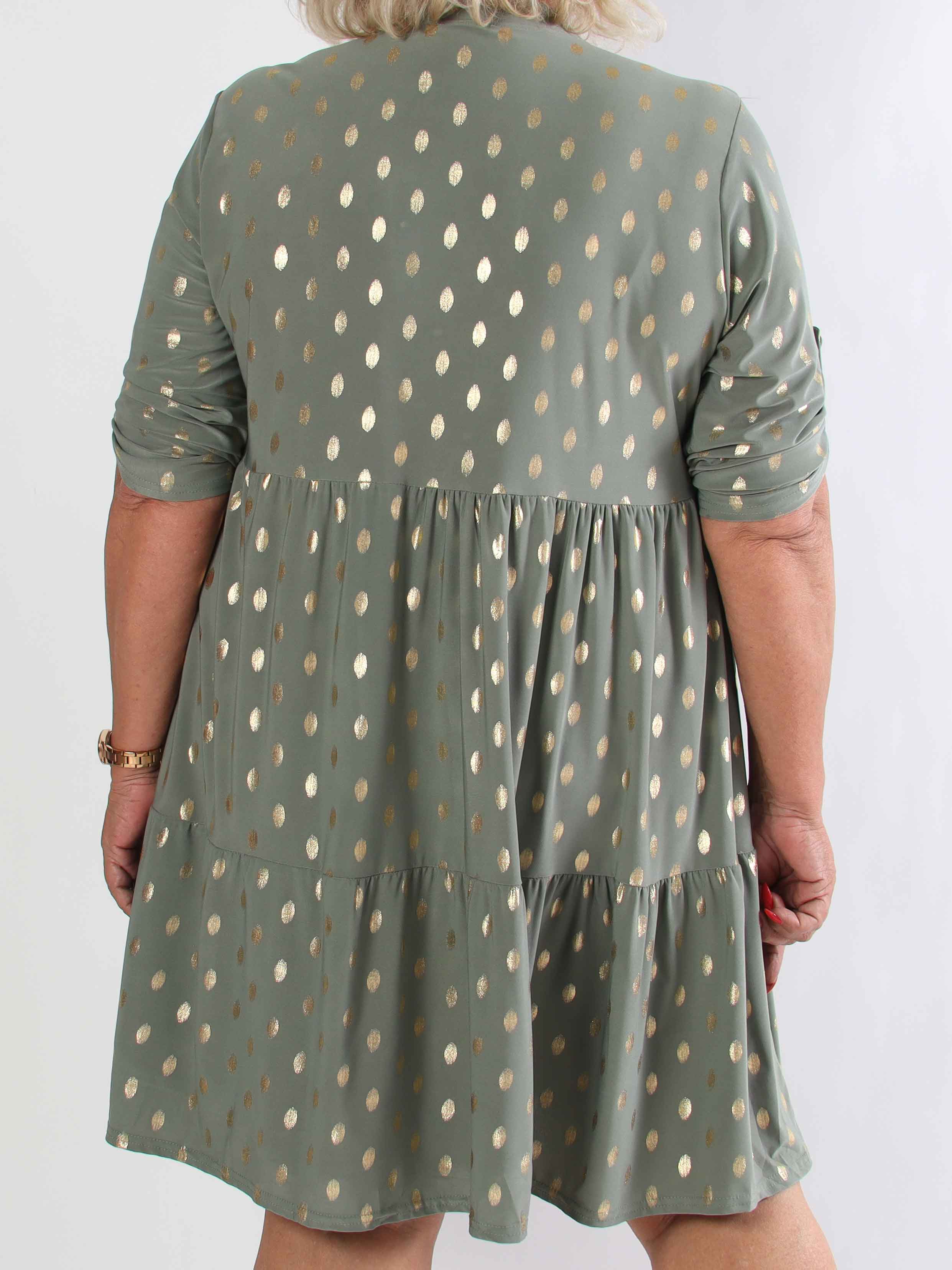 Milano Gold Midi - Plus size kjole med guld dutter og lag på lag look